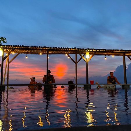 Linda Beach Hotel Nusa Lembongan Exterior foto