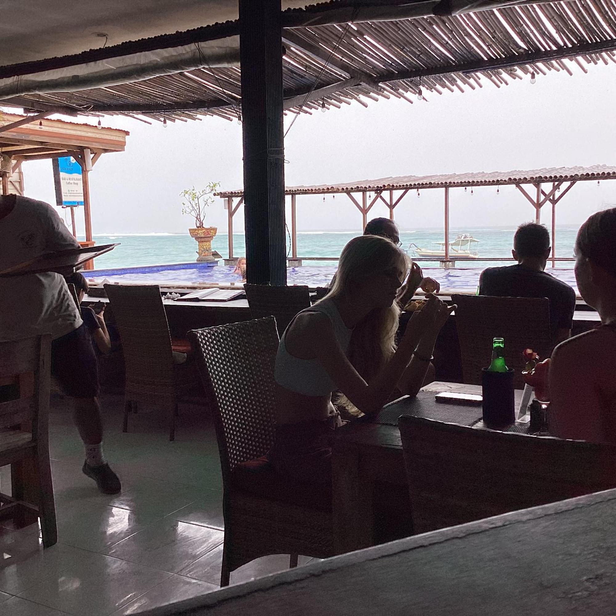 Linda Beach Hotel Nusa Lembongan Exterior foto